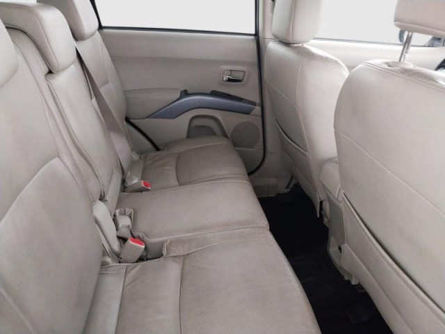 Mitsubishi Outlander  2.4 MIVEC 