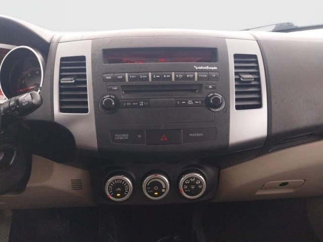 Mitsubishi Outlander  2.4 MIVEC 