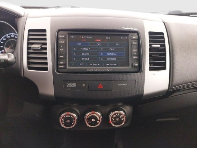 Mitsubishi Outlander  2.2 DI-D 
