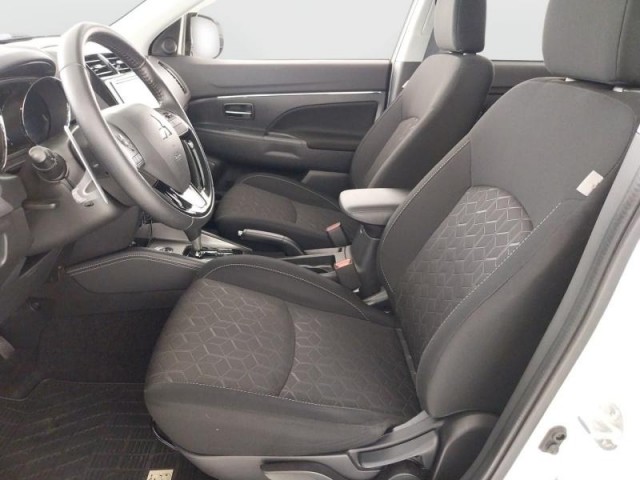Mitsubishi ASX  2.0 MIVEC 