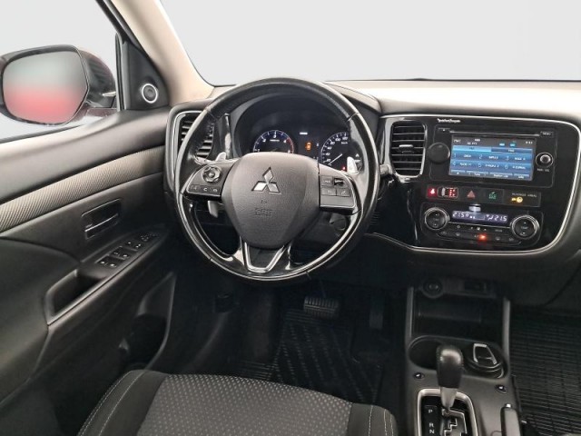 Mitsubishi Outlander  2.2 DI-D 