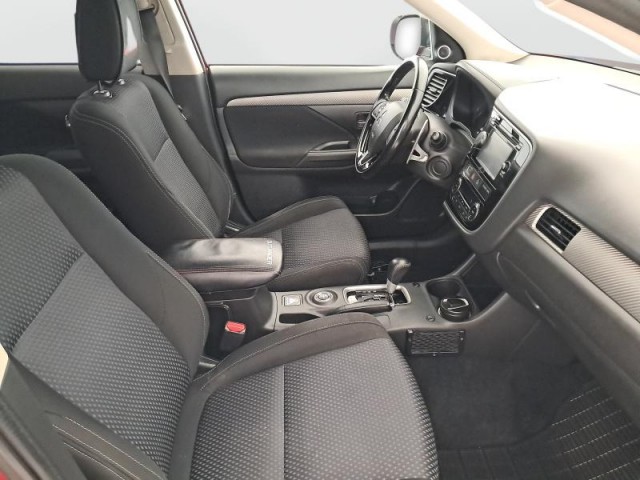 Mitsubishi Outlander  2.2 DI-D 