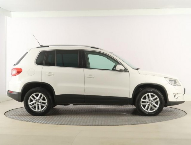 Volkswagen Tiguan  2.0 TDI 
