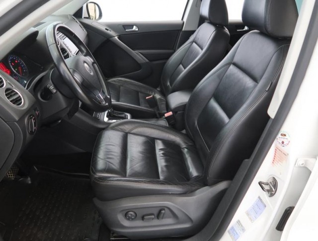 Volkswagen Tiguan  2.0 TDI 