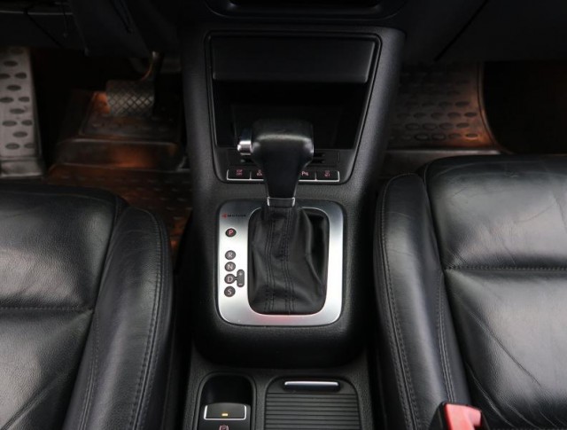 Volkswagen Tiguan  2.0 TDI 