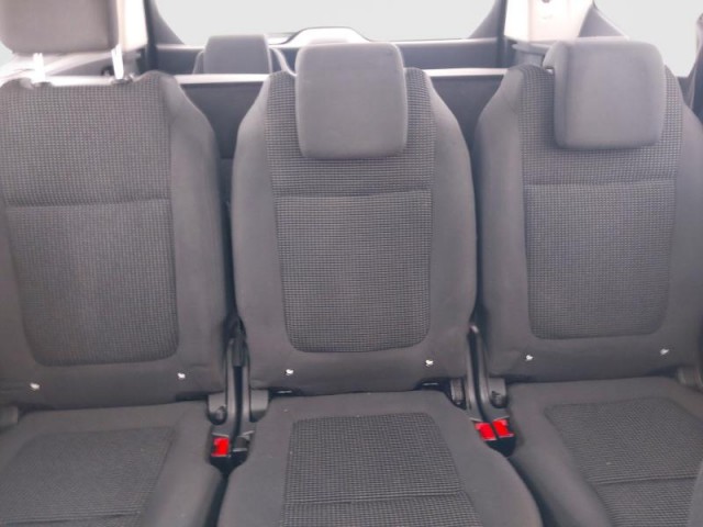 Peugeot 5008  1.6 HDi Active