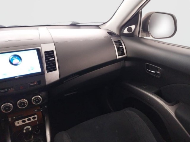 Mitsubishi Outlander  2.0 DI-D 