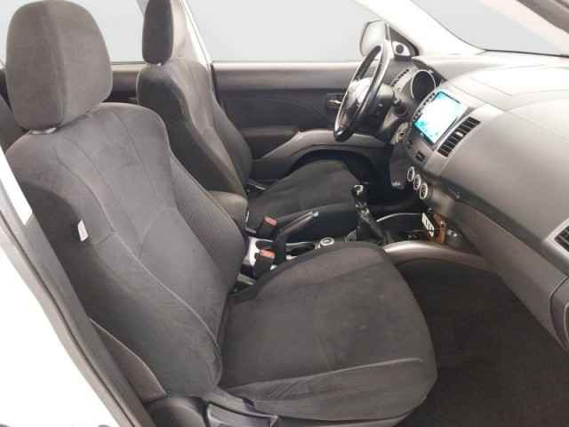 Mitsubishi Outlander  2.0 DI-D 