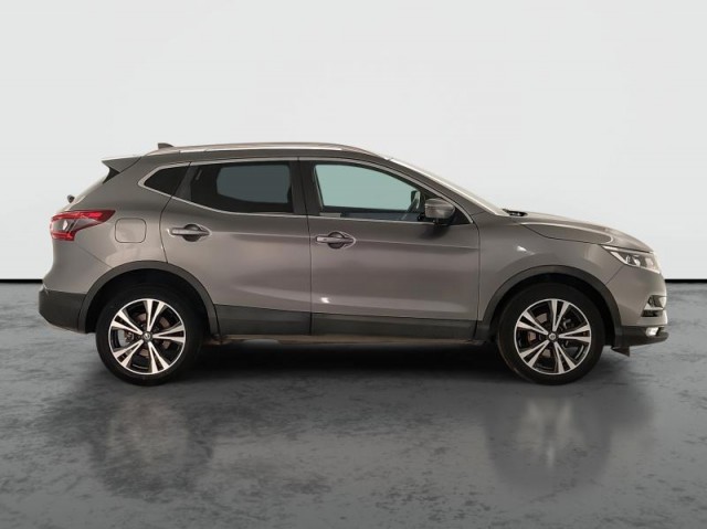 Nissan Qashqai  1.2 DIG-T N-Connecta