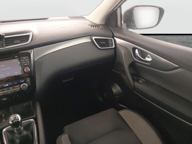 Nissan Qashqai  1.2 DIG-T N-Connecta