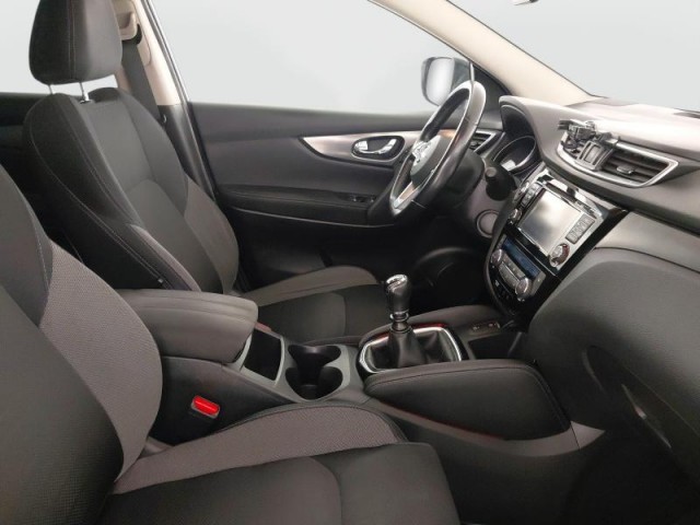 Nissan Qashqai  1.2 DIG-T N-Connecta