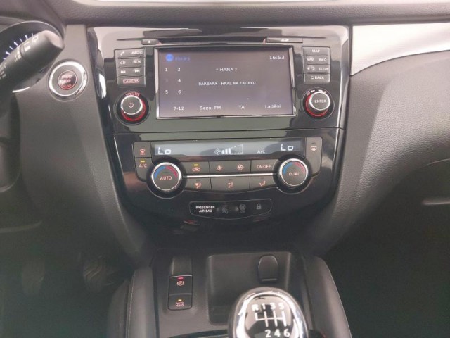 Nissan Qashqai  1.2 DIG-T N-Connecta