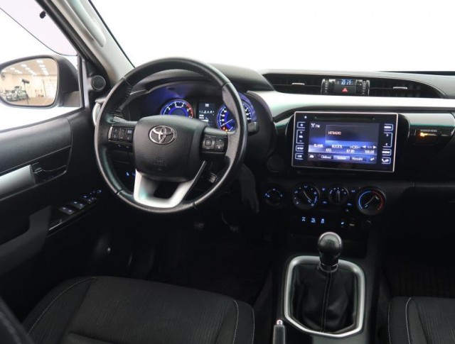 Toyota Hilux  2.4 D-4D 