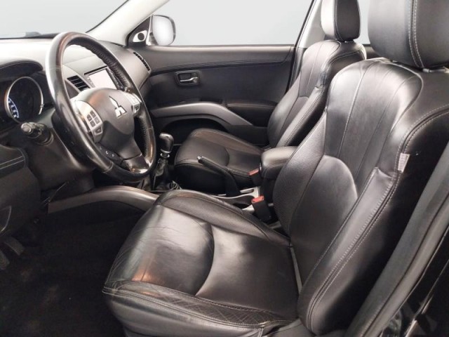 Mitsubishi Outlander  2.2 DI-D 