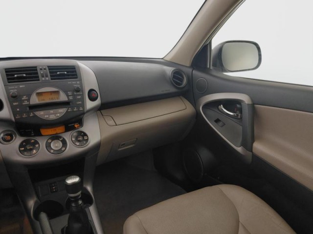 Toyota RAV 4  2.2 D-CAT 