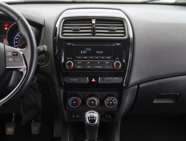 Mitsubishi ASX  2.0 MIVEC Invite