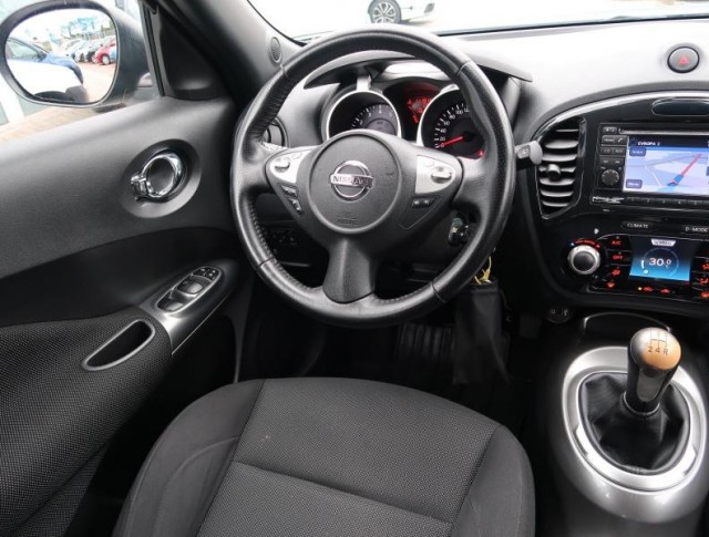 Nissan Juke  1.6 i 