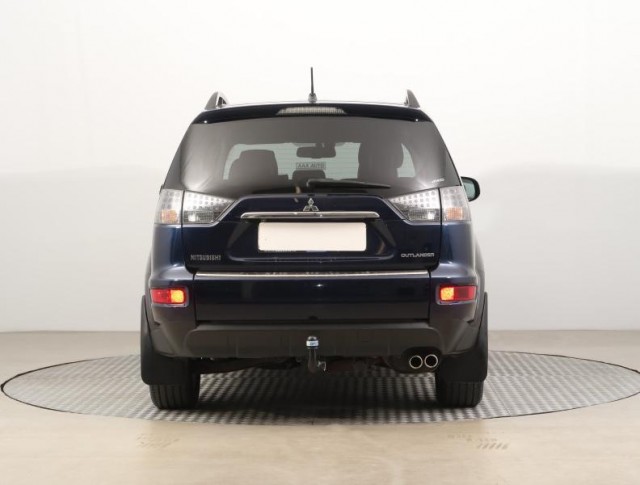 Mitsubishi Outlander  2.2 DI-D 