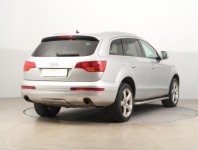 Audi Q7  3.0 TDI 