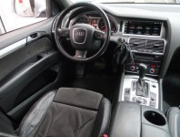 Audi Q7  3.0 TDI 