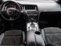 Audi Q7  3.0 TDI 