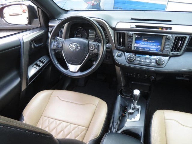 Toyota RAV 4  2.0 VVT-i Selection