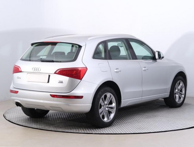 Audi Q5  2.0 TDI 