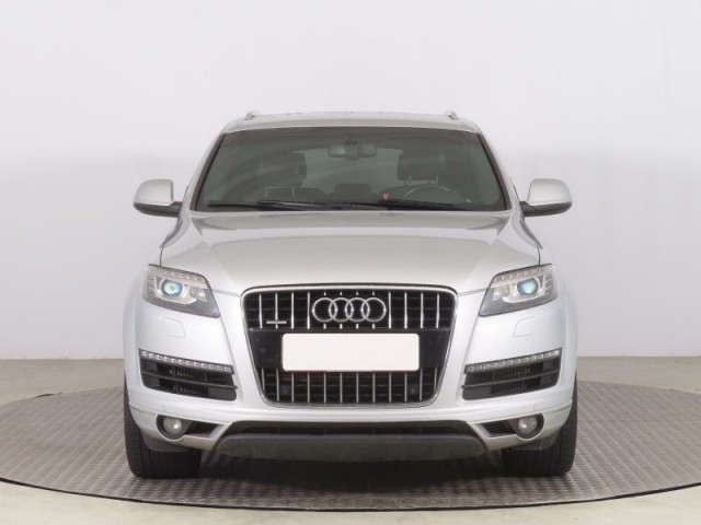 Audi Q7  3.0 TDI S-Line