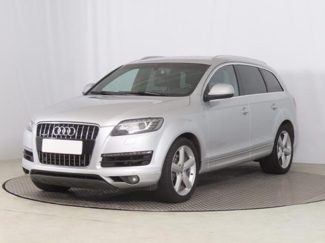 Audi Q7  3.0 TDI S-Line