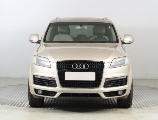 Audi Q7  3.0 TDI S-Line