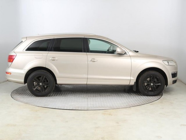 Audi Q7  3.0 TDI S-Line