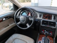 Audi Q7  3.0 TDI S-Line