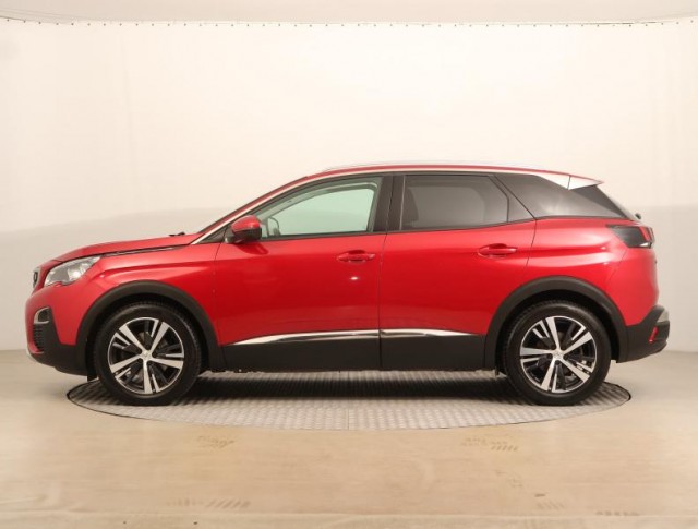 Peugeot 3008  1.2 PureTech Allure