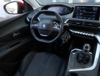 Peugeot 3008  1.2 PureTech Allure