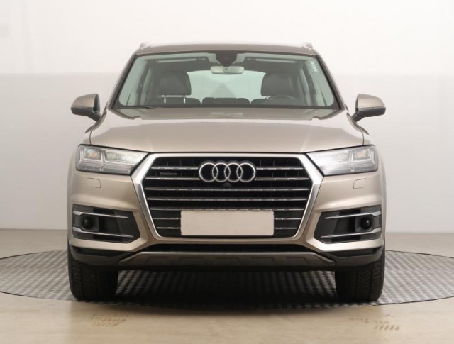 Audi Q7  3.0 TDI 