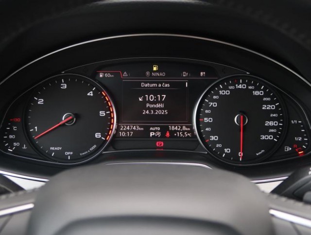 Audi Q7  3.0 TDI 