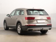 Audi Q7  3.0 TDI 