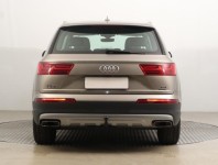 Audi Q7  3.0 TDI 