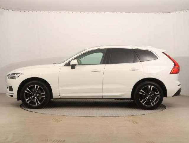 Volvo XC60  B4 AWD Momentum