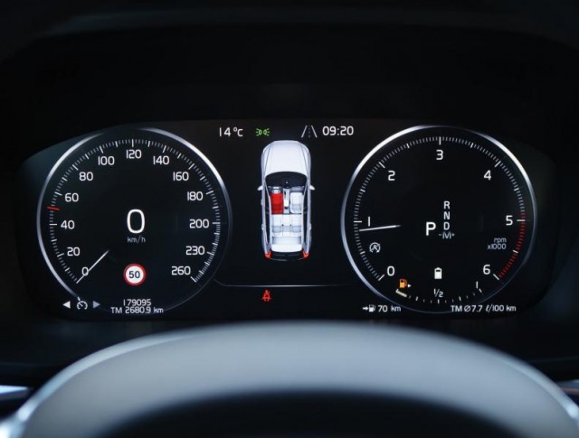 Volvo XC60  B4 AWD Momentum