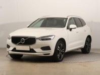 Volvo XC60  B4 AWD Momentum