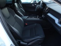 Volvo XC60  B4 AWD Momentum