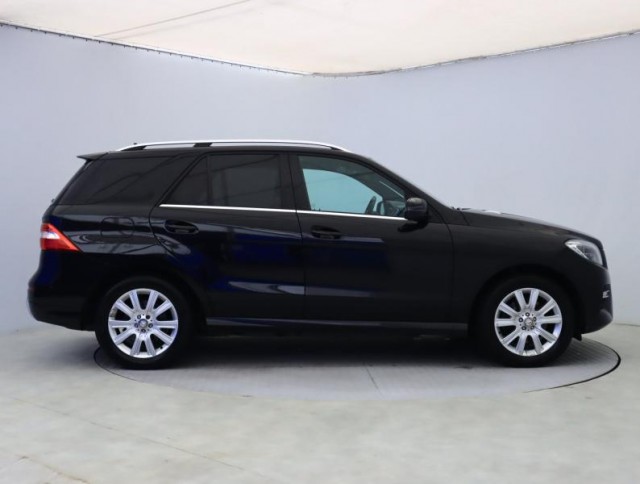 Mercedes-Benz ML  ML 350 BlueTEC Edition 1