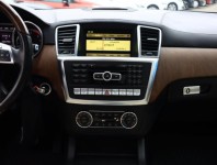 Mercedes-Benz ML  ML 350 BlueTEC Edition 1
