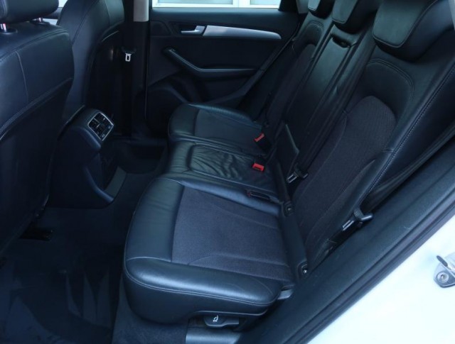 Audi Q5  2.0 TDI 
