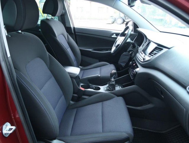 Hyundai Tucson  1.7 CRDi 
