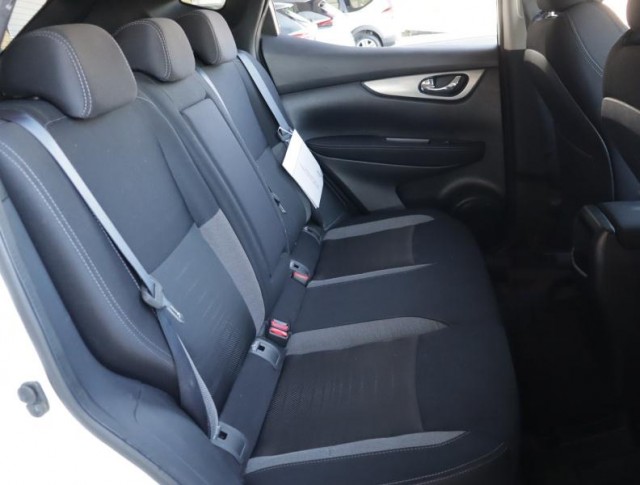 Nissan Qashqai  1.2 DIG-T Tekna