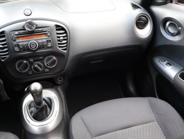 Nissan Juke  1.6 i 
