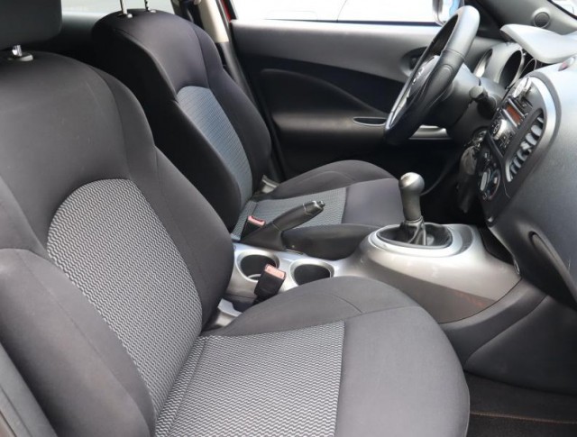 Nissan Juke  1.6 i 