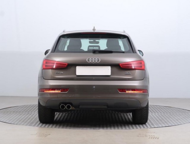 Audi Q3  2.0 TDI 